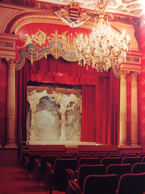 Château de BRISSAC, France Théâtre de Châteaux Texte Françoise Teynac ...