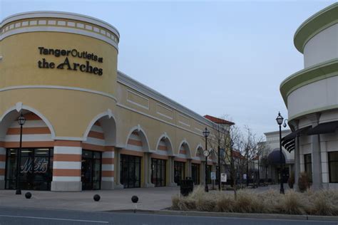 Tanger Outlets in Deer Park Looks For Tax Break