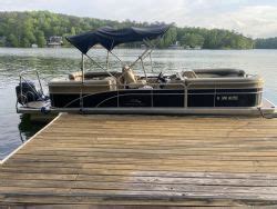 Pontoon Boats (Lake Monticello Classifieds)