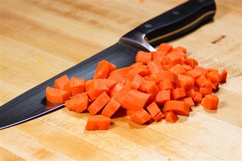 Dicing Carrots for Size Consistency