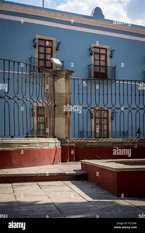 Architecture in central Guanajuato, city in Central Mexico Stock Photo - Alamy