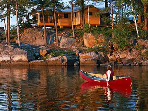 Luxury Ontario Resort & Cottage Rentals - The Lodge at Pine Cove | Kayak trip, Vacation spots ...