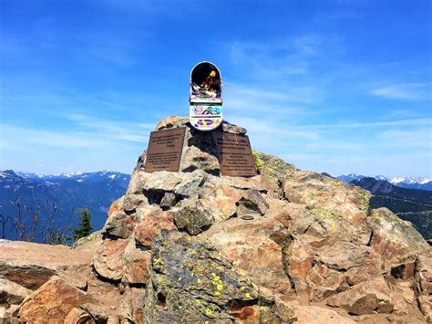 Hiking the MailBox Peak Seattle WA - Travel and Hike with PCOS