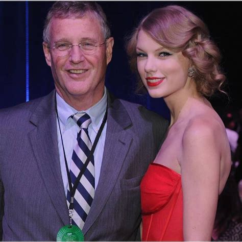 Taylor Swift's Parents (Andrea and Scott Kingsley Swift) | Bio, Age, Cancer Story and Net worth ...