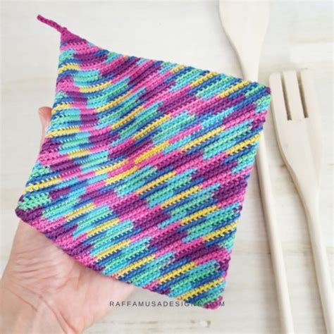 How to Crochet a Magic Square Potholder • RaffamusaDesigns