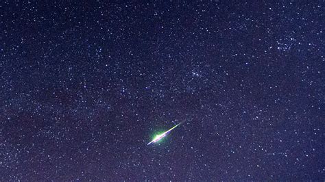 Incredible Footage Shows a Perseid Meteor Exploding