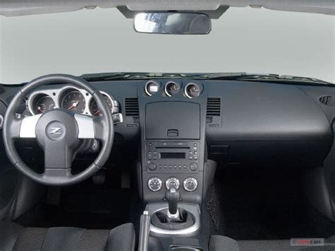 2007 Nissan 350Z Interior | U.S. News & World Report