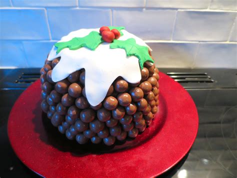 Chocolate 'Christmas pudding' Cake Chocolate Christmas Pudding, Cake ...