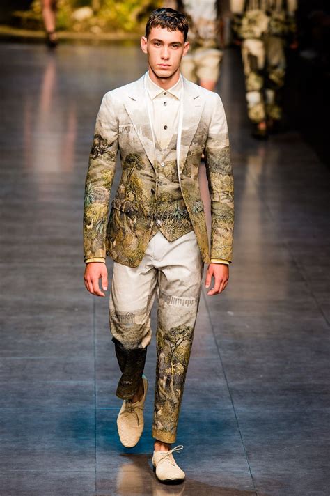 Dolce & Gabbana Spring 2014 Menswear Collection Photos - Vogue | Mens fashion smart, Mens ...