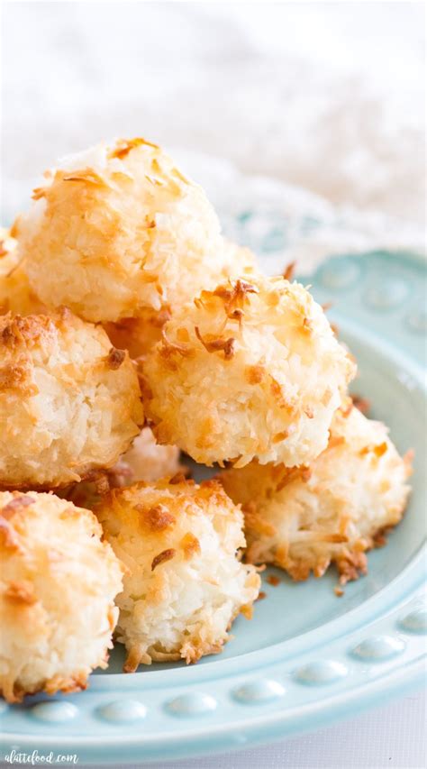 Easy Coconut Macaroons - A Latte Food