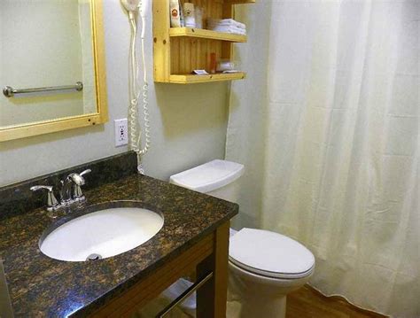 Amenities/Reviews | Northshore Motel | Manistique, MI