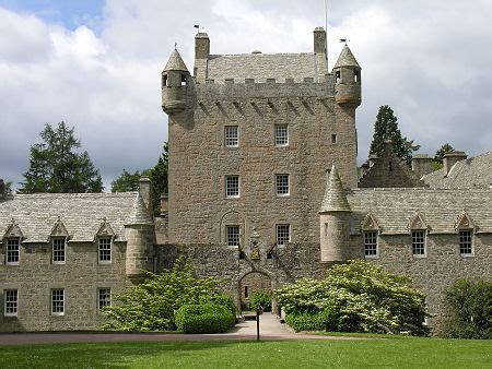 Cawdor Castle Feature Page on Undiscovered Scotland