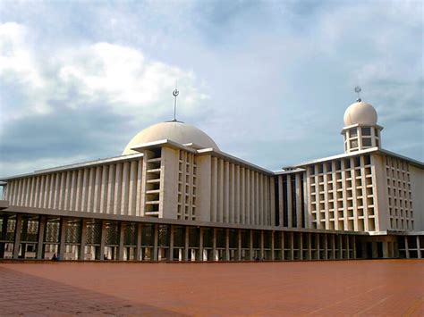 Istiqlal Mosque in Jakarta, Indonesia | Sygic Travel