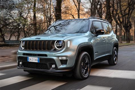 4 things you should know about the Jeep Renegade eHybrid