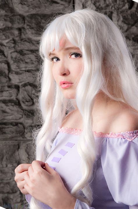 Lady Amalthea from The Last Unicorn - Daily Cosplay .com