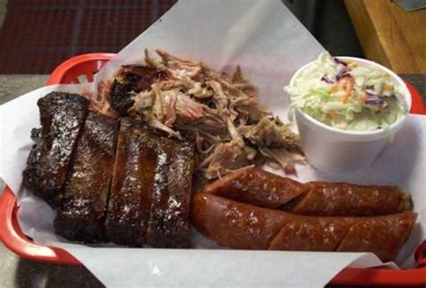 Smokin Yard's BBQ: A Denver, CO Restaurant.