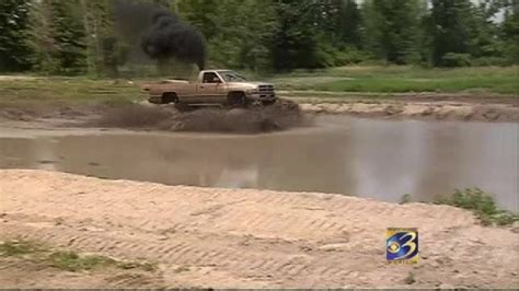 Mud bogging grows in popularity across Michigan