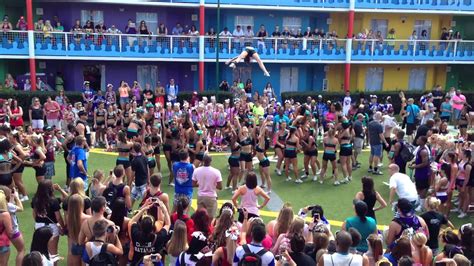 Cheer Extreme Senior Elite Worlds 2013 - YouTube