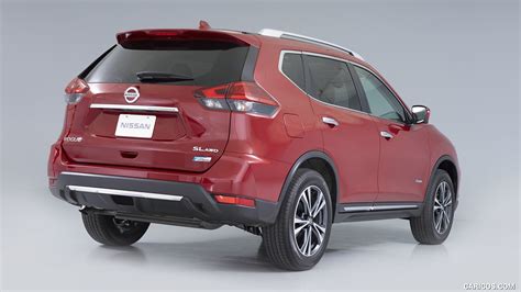 2017 Nissan Rogue SL AWD Hybrid - Rear Three-Quarter | Caricos