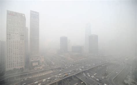 Hanoi government’s new move to ease air pollution