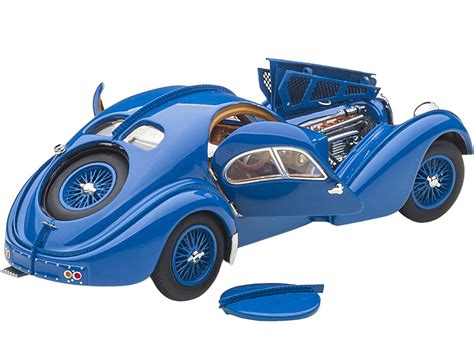 1938 Bugatti Type 57SC Atlantic Metal Wire-Spoke Wheels Blue