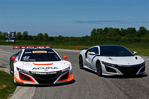 First Laps: Acura NSX GT3 | Automobile Magazine