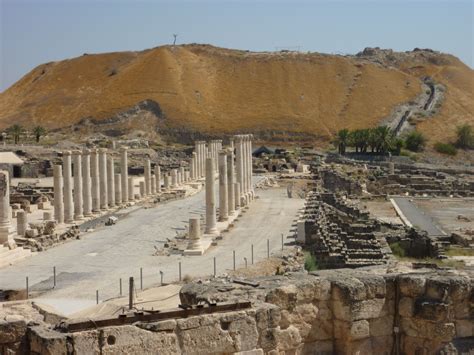 Beit She'an, Israel | Israel, Paris skyline, Archaeology