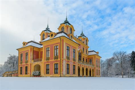 Kostenlose foto : Licht, Zaun, die Architektur, Weiß, Villa, Haus, Gebäude, Zuhause, Bau ...