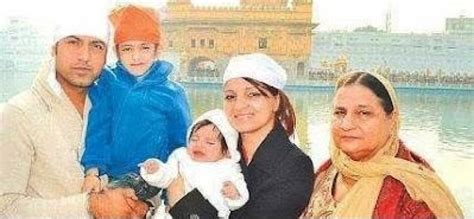 Gippy Grewal Family Background Pictures Wife Son Brother Father Mother Name