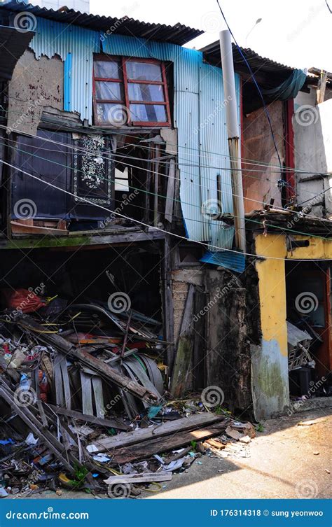 Very Old Building Being Demolished for Reconstruction Stock Photo - Image of structure, ruin ...