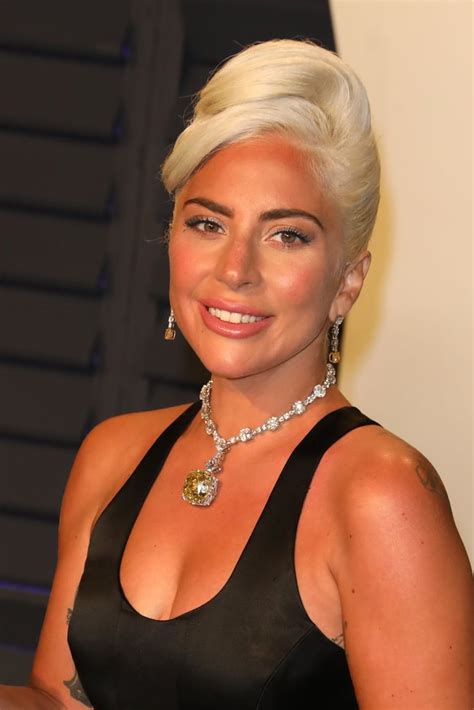 Lady Gaga Wears 128-Carat Yellow Tiffany Diamond Necklace to 2019 ...