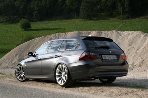 BMW 320d Touring image #6