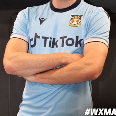 Wrexham 2022-23 Away Kit