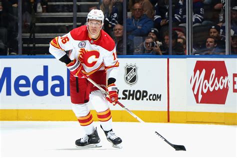 Why Canucks’ Nikita Zadorov trade will be a big blue-line upgrade: Film ...