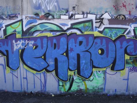 File:Graffiti Terror 0002.JPG - Wikipedia