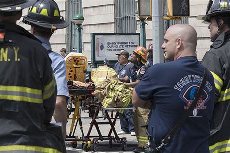 New York City subway derailment in Manhattan injures 34 - syracuse.com