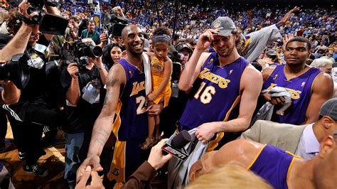 How Pau Gasol made Kobe Bryant's family his own | NBA.com