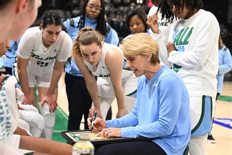 Glimpse into Tulane Women’s Basketball season • The Tulane Hullabaloo