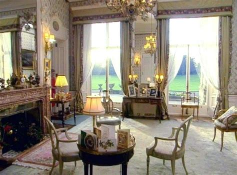 The Royals at Christmas: Inside Sandringham House (With images ...