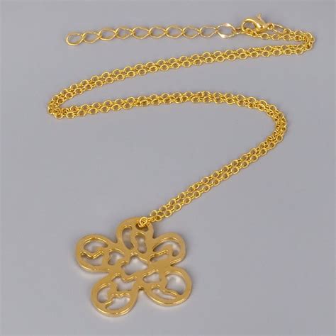 Gold Flower Necklace, Gold Necklace, Filigree Necklace, Lace Pattern, Flower Pendent, Floral ...