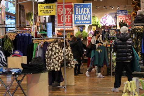 Britain on track for record Black Friday sales | Reuters