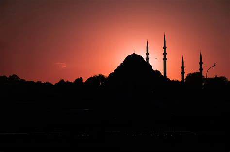 Our Guide to Recommended Mosques in Istanbul - Writing Our Adventure