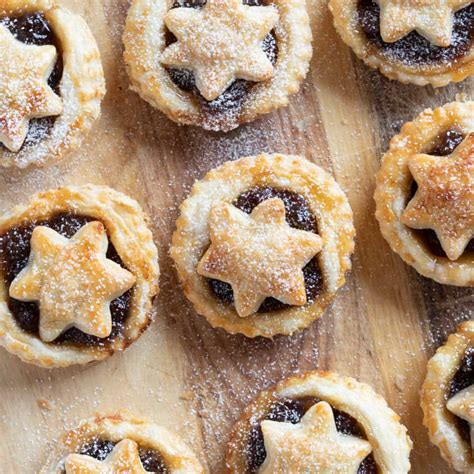 Easy Puff Pastry Mince Pies Recipe - Effortless Foodie