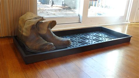 Heavy Duty Quarterfoil Embossed Rubber Boot Tray - 34x16x2