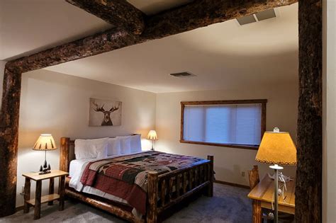 Accommodations - Gardiner, MT Hotel | Yellowstone Basin Inn