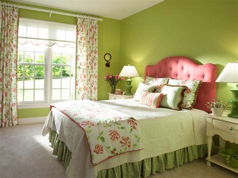 10 Green Bedrooms With Great Character