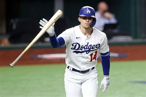 Dodgers: Current LAD helped Kiké Hernandez choose Alex Cora