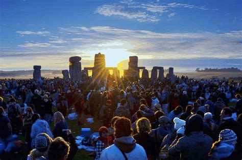 12 Fascinating Summer Solstice Celebrations Around the World (2023 ...