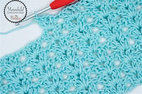 Easy crochet stitches - the Iris stitch - video and picture tutorial ...