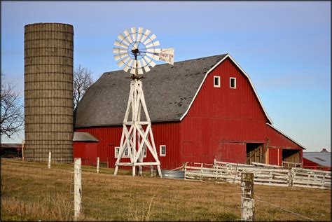 Red Barn!! | Silo, barn, and windmill all in one shot! What … | Flickr